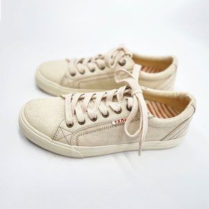 Taos Women's Sneakers. Size 8